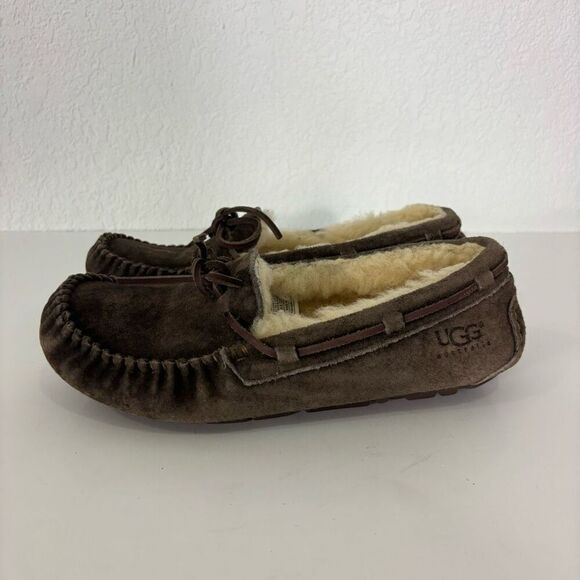 UGG Brown Suede Fur Lined Moccasin Slippers Women's Size 6 - Picture 1 of 8